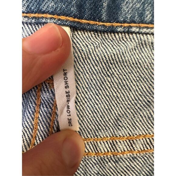 Rag & Bone Women’s Dre Low-Rise Denim cutoff shorts, size 30 - Picture 5 of 8